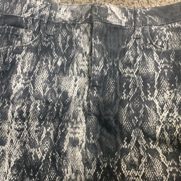 Snakeskin Zara skirt - Picture 2 of 5